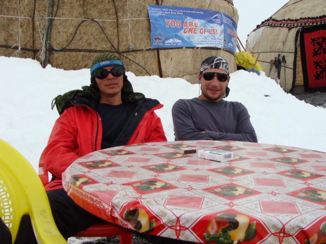 Пик Ленина или два года за горой. (Альпинизм)