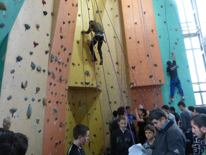 В Кабардино-Балкарии прошел I Фестиваль спортивного скалолазания "Тигры скал 2015" памяти М.В. Хергиани (Скалолазание, Альпинизм . Скалолазание. Кабардино-Балкария. Карина Мезова)