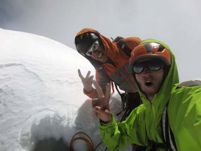 Кайл Демпстер и Хейден Кеннеди после встречи с "людоедом"... (Альпинизм, интервью, горы, экспедиции, piolets d'or)