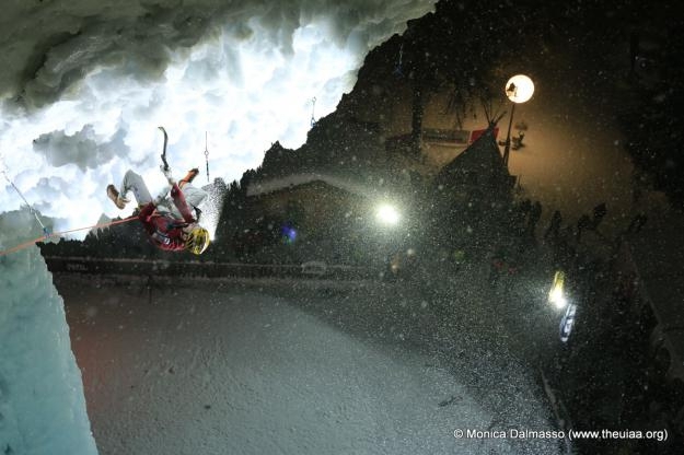 Шампань - новая остановка Кубка мира по ледолазанию! (Ледолазание/drytoolling, кубок мира по ледолазанию, ice wc, франция)