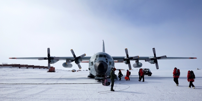 Сухие Долины Антарктиды: замерзшая тишина (Путешествия, антарктида, мерзлота, бурение, лед)