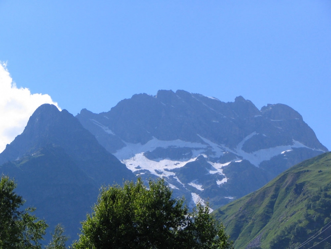 РЕКВИЕМ (Альпинизм, олег бабин, анатолий губарь, домбай, алибек, сулахат, сборы донецкой областной федерации 2008 года)