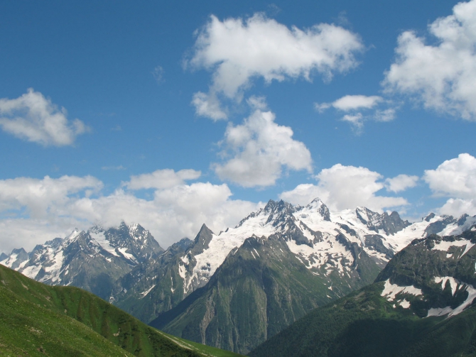 РЕКВИЕМ (Альпинизм, олег бабин, анатолий губарь, домбай, алибек, сулахат, сборы донецкой областной федерации 2008 года)