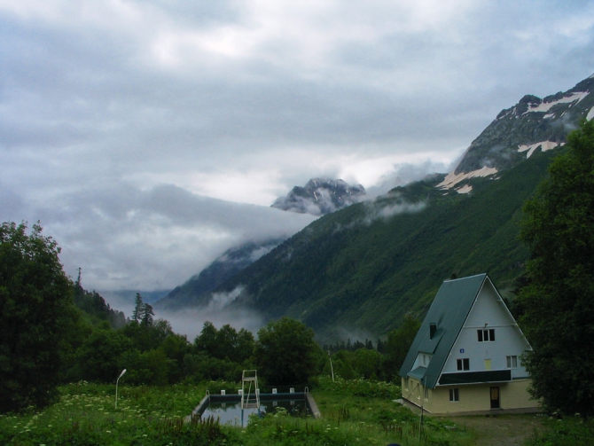 РЕКВИЕМ (Альпинизм, олег бабин, анатолий губарь, домбай, алибек, сулахат, сборы донецкой областной федерации 2008 года)