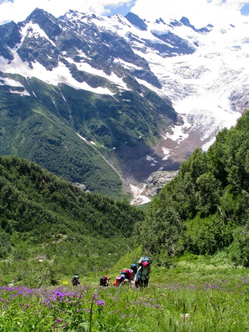 РЕКВИЕМ (Альпинизм, олег бабин, анатолий губарь, домбай, алибек, сулахат, сборы донецкой областной федерации 2008 года)