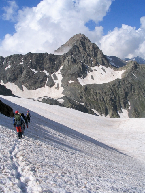 РЕКВИЕМ (Альпинизм, олег бабин, анатолий губарь, домбай, алибек, сулахат, сборы донецкой областной федерации 2008 года)