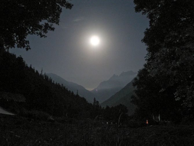 РЕКВИЕМ (Альпинизм, олег бабин, анатолий губарь, домбай, алибек, сулахат, сборы донецкой областной федерации 2008 года)