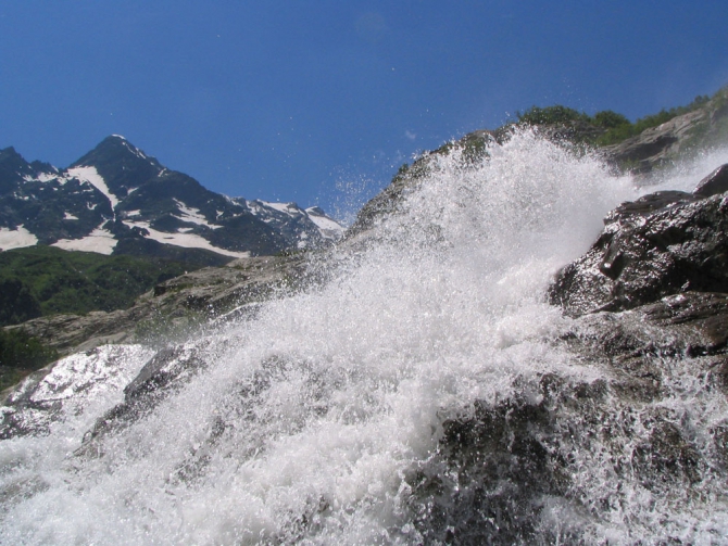 РЕКВИЕМ (Альпинизм, олег бабин, анатолий губарь, домбай, алибек, сулахат, сборы донецкой областной федерации 2008 года)