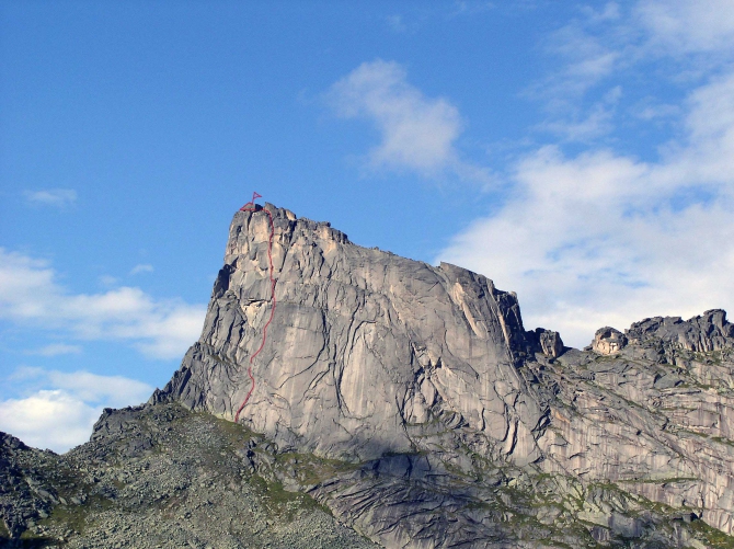 Новый маршрут для свободного лазания (Альпинизм, ергаки, мультипитч, скалолазание, альпинизм, александр терентьев, нагорный владимир)