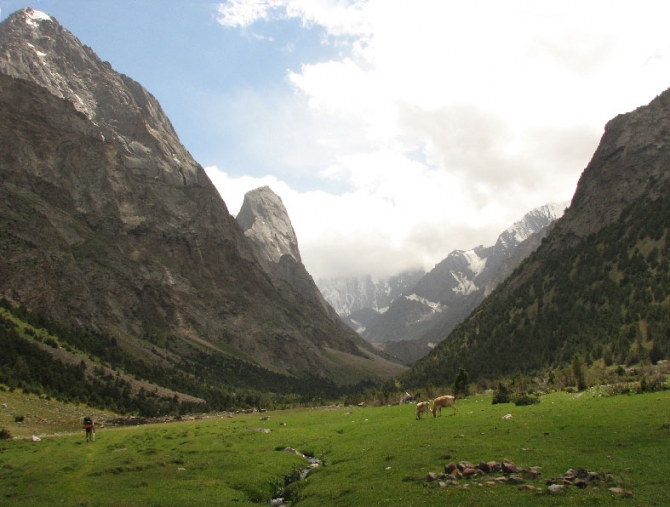 Каменные горы. Карвшин (Альпинизм, каравшин, желтая стена, асан, маршрут альперина)