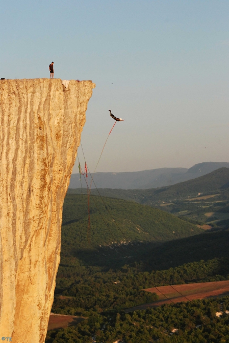 Бахчисарайский экспресс (BASE, ropejumping., первопрыг, рапт, прыжки с верёвкой, прыжки с веревкой, бэйс, роупджампинг, полеты, экстрим, крым)