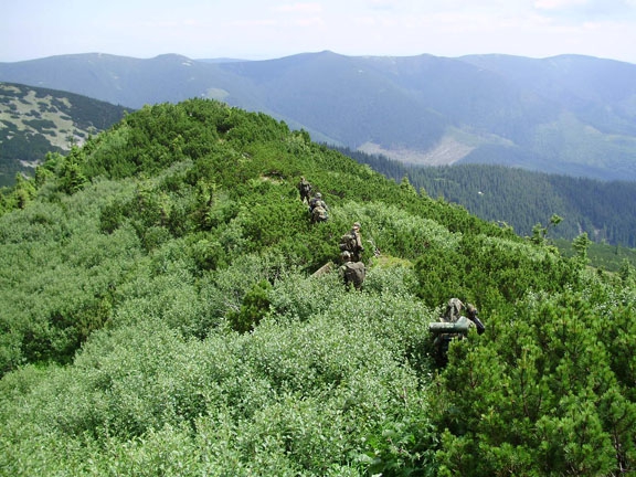 "Военный" десант в Карпатах. (страйкбол, карпаты, июль 2008г)