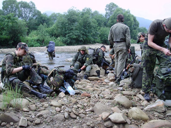 "Военный" десант в Карпатах. (страйкбол, карпаты, июль 2008г)