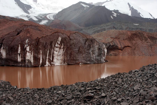 Лавины на льду (Альпинизм, восточный кызылсу, курумды, памир, маи)