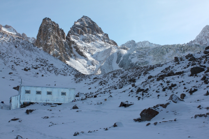 Красная жара в Ала-Арче (Альпинизм, new ала-арча, микст, лед, корона, маршрут мобильных, Ручкина 5а, Дашкевича 5а)
