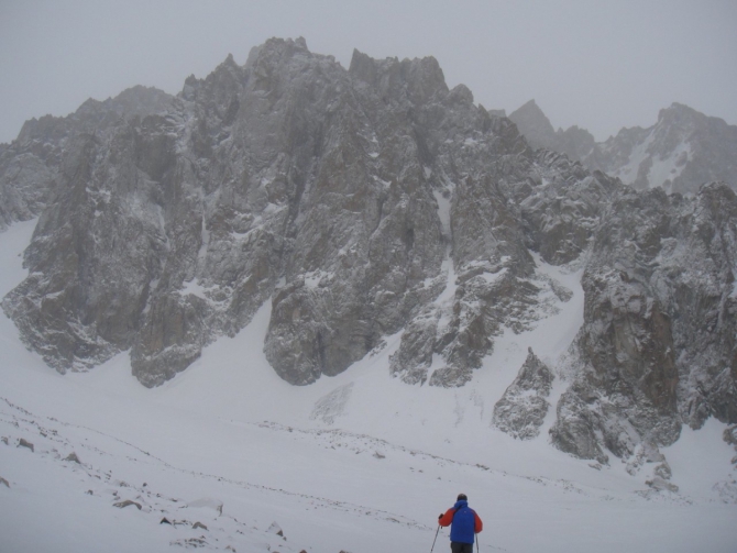 Красная жара в Ала-Арче (Альпинизм, new ала-арча, микст, лед, корона, маршрут мобильных, Ручкина 5а, Дашкевича 5а)