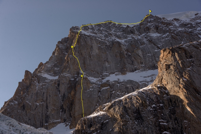 Можно долго спорить о женском альпинизме... (ала - арча, михайлова 5б, в двойке, столбы)