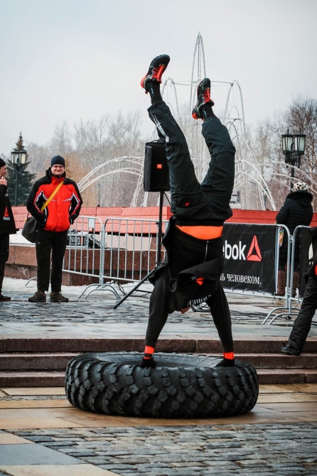 "Стань человеком": брось себе вызов! Фоторепортаж! (Мультигонки, Be More Human, будь человеком, Reebok, забег)