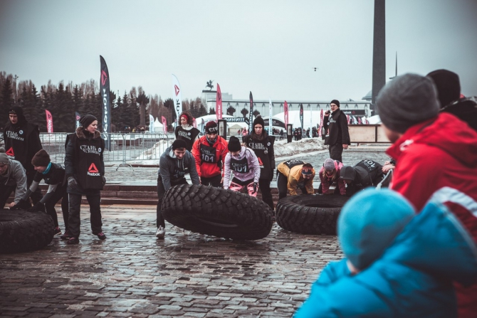 "Стань человеком": брось себе вызов! Фоторепортаж! (Мультигонки, Be More Human, будь человеком, Reebok, забег)