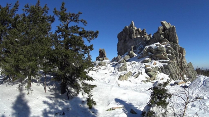 Скалы, Чертовы Ворота, Юрма (Скалолазание)