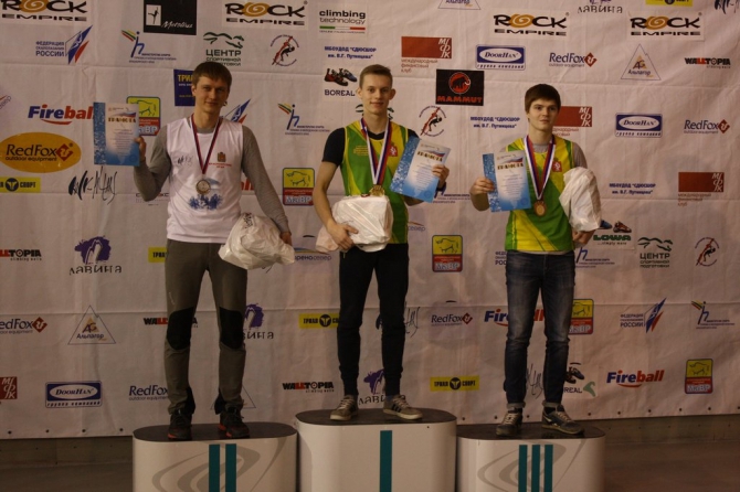 Левочкина и Артамонов – победители всероссийских соревнований в Красноярске! (скалолазание, кубок россии, всероссийские соревнования, абалаков, скорость, юлия левочкина, дмитрий тимофеев, георгий артамонов, варвара шаталова)