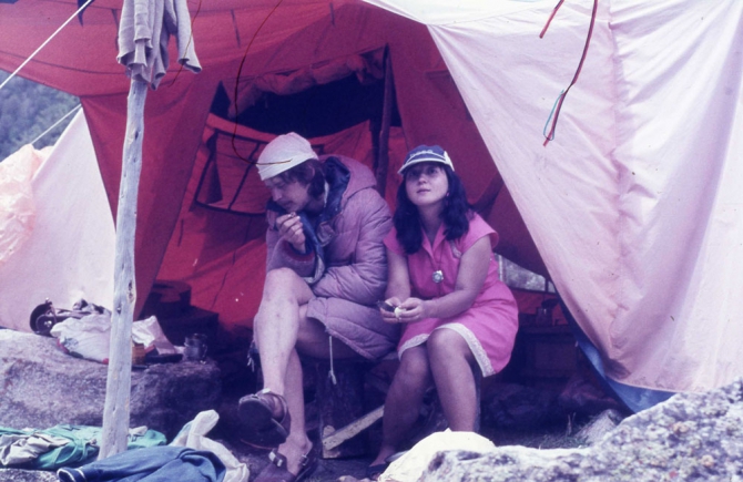 Воспоминания о Каравшине. История прохождения маршрута Сахарова на п. Одесса (4810). (Альпинизм, винокуров, мфти)