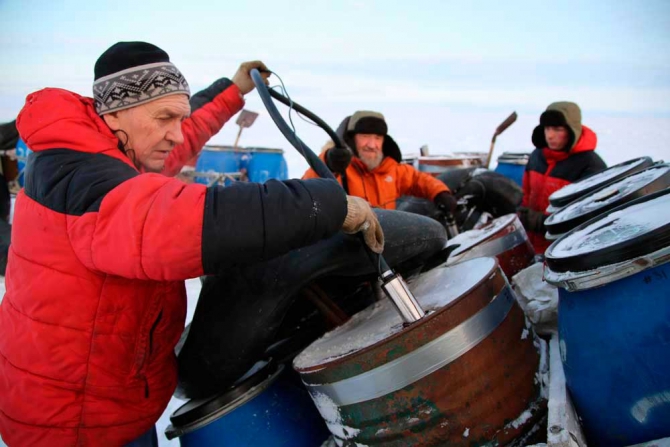 Морская ледовая автомобильная экспедиция началась! (Вода, млаэ, Василий Елагин, емеля)