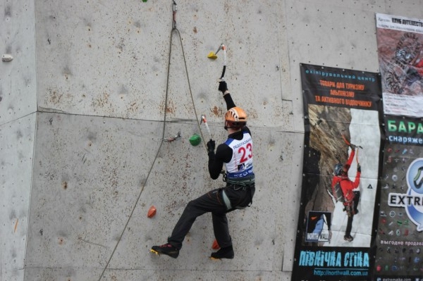 Чемпионат Украины по ледолазанию 2015. Немного фото и комментариев. (Ледолазание/drytoolling)
