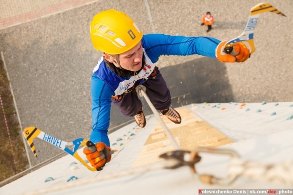 Чемпионат Украины по ледолазанию 2015. Немного фото и комментариев. (Ледолазание/drytoolling)