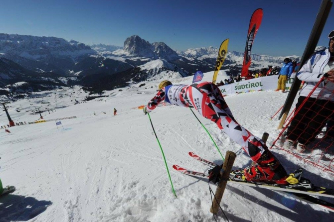 Gardenissima: гонка по самому длинному гигантскому слалому (Горные лыжи/Сноуборд, dolomiti superski, val garneda, italy, гигантский слалом, Доломитовые Альпы)