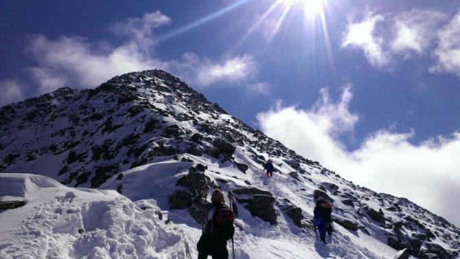 Надежды российского скайраннинга (Мультигонки, евгений колчанов, интервью, риск.ру, забег на пик ленина, горы, соревнования)