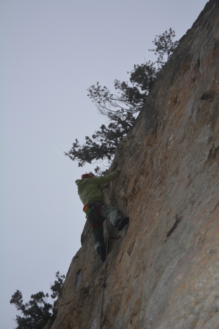 Суровая крымская весна (Скалолазание, Крым весной, красный камень, никита, скалолазание)