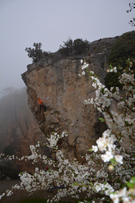 Суровая крымская весна (Скалолазание, Крым весной, красный камень, никита, скалолазание)