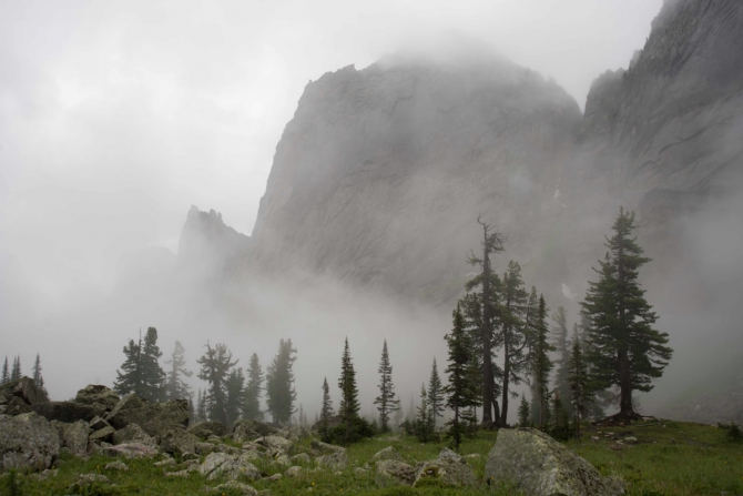 Зоопарк заказывали? - Что значит: «Нет, спасибо.»!? УПЛОЧЕНО! (Горный туризм, ергаки, медведь в палатке)