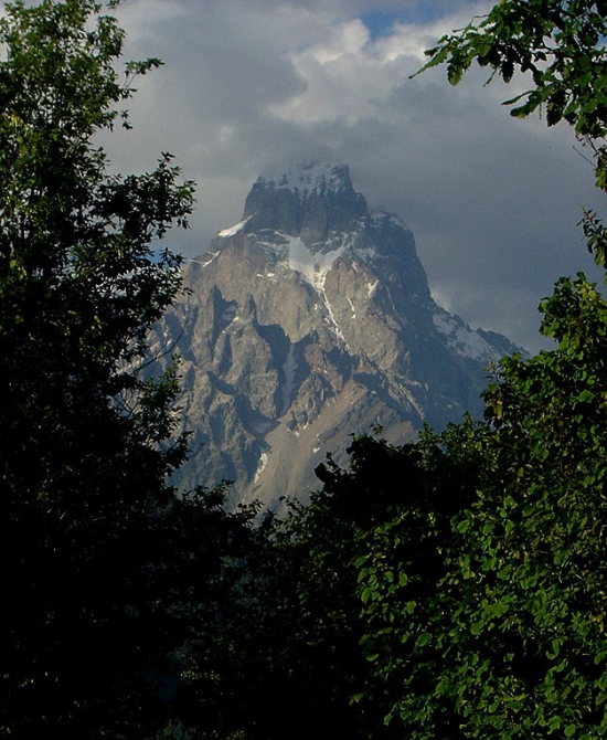 Многоликая Ушба. Фотоальбом (Горный туризм)