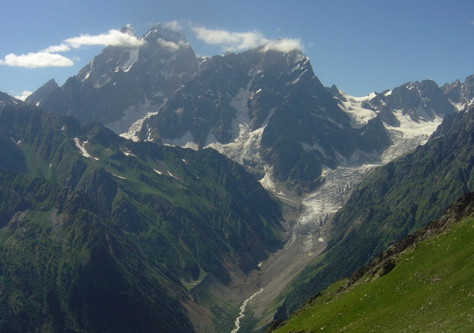 Многоликая Ушба. Фотоальбом (Горный туризм)