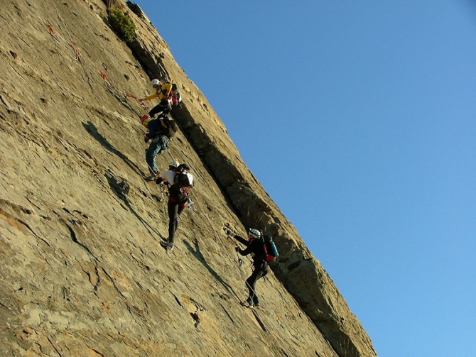 Если вы никогда не тонули в Магелановом проливе, в шторме, сидя в байдарке, во время соревнований, можно почитать, как это было у нас.. (Мультигонки, Patagonia expedition race, патагония, чили, Пунта-Аренас, Торрес-дель-Пайне, Перрито-Морено)