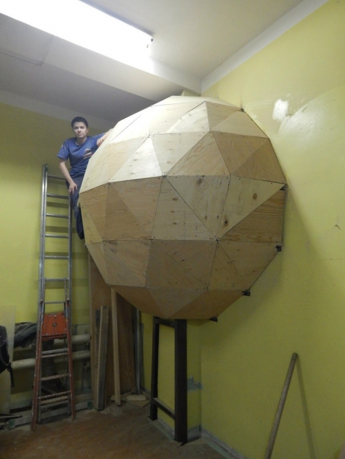 Строительство первого скалолазного стенда в г. Усть-Илимск Ирктской области. (Альпинизм, альпинизм, скалолазанье, ледолазанье)