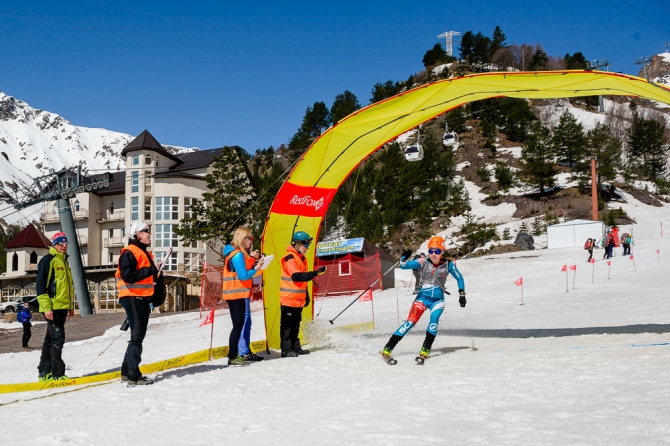 Red Fox Elbrus Race. День третий. Скайрайннеры в шоке (Ски-тур, скайраннинг, вертикальный км, скоростное восхождение, эльбрус, ски-тур, забег на снегоступах Red Fox Challenge, Vertical Kilometer®, 2015 Russian Skyrunner Series®, SkyMarathon® - Mt Elbrus)