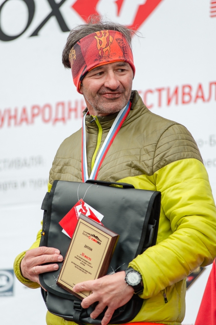 Завершающее событие фестиваля Red Fox Elbrus Race – Red Fox TSL Challenge, забег на снегоступах (Альпинизм, скайраннинг, забег на снегоступах Red Fox TSL Challenge)