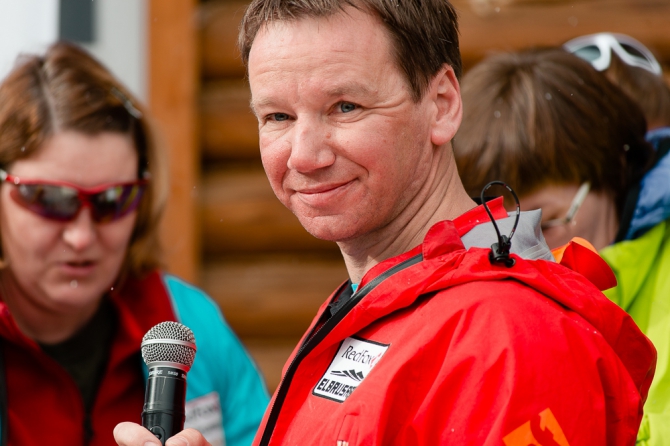 Завершающее событие фестиваля Red Fox Elbrus Race – Red Fox TSL Challenge, забег на снегоступах (Альпинизм, скайраннинг, забег на снегоступах Red Fox TSL Challenge)