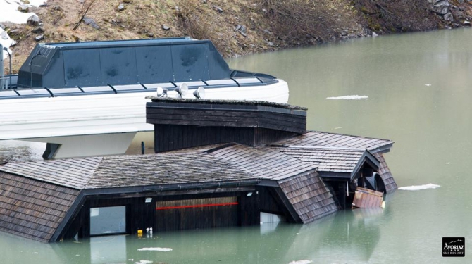 Авориаз под водой (Горные лыжи/Сноуборд, большая вода, чп, наводнение, горы, франция, горные лыжи)