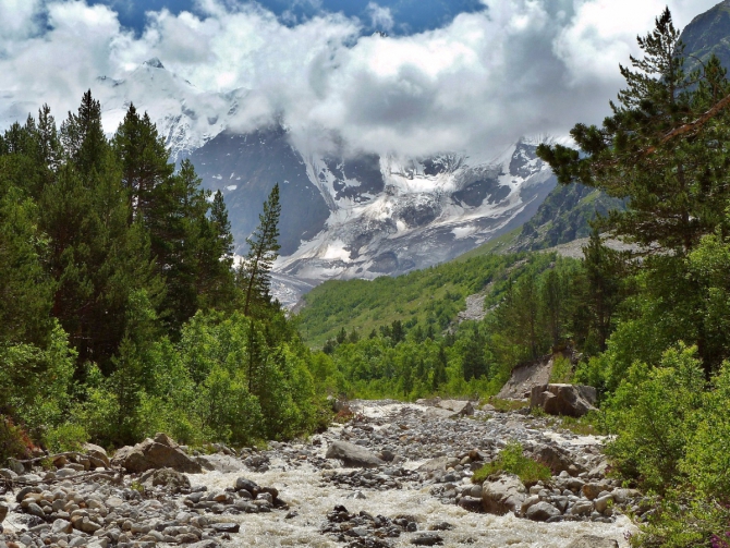 Чегем - Безенги (Горный туризм, Тютюргу, столбовой, Джорашты, дети, маи)
