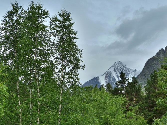 Чегем - Безенги (Горный туризм, Тютюргу, столбовой, Джорашты, дети, маи)
