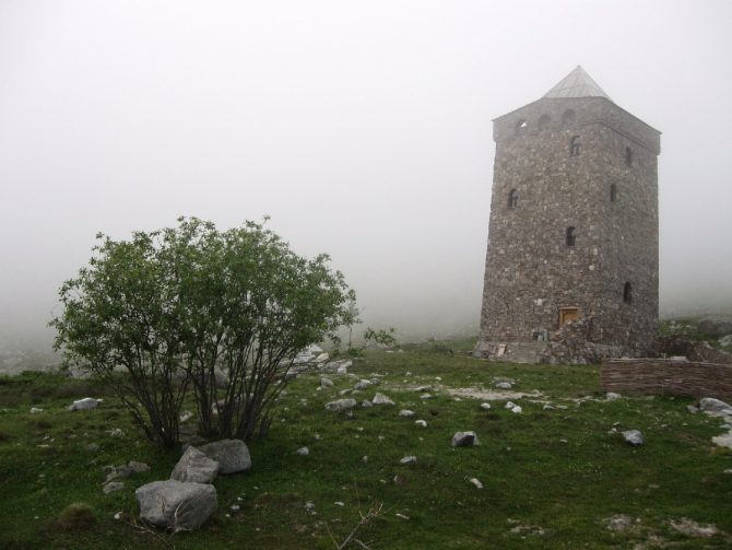 Чегем - Безенги (Горный туризм, Тютюргу, столбовой, Джорашты, дети, маи)