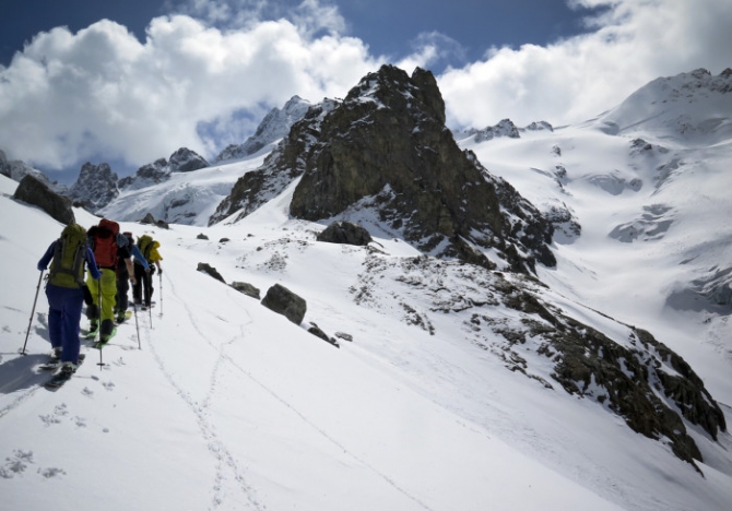 Экзамен на лыжного гида со сноубордом (Горные лыжи/Сноуборд, gore-tex, petzl, red fox, rmga, фар, школа горных гидов)