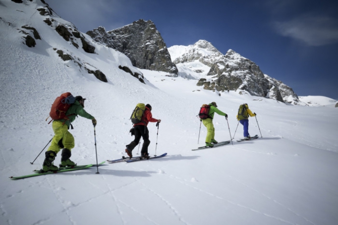 Экзамен на лыжного гида со сноубордом (Горные лыжи/Сноуборд, gore-tex, petzl, red fox, rmga, фар, школа горных гидов)