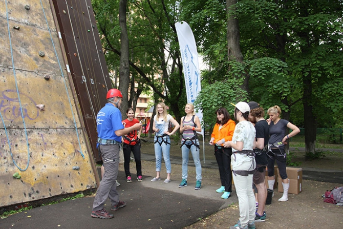 Горная Школа АльпИндустрии в Москве. Первое занятие состоялось! (Альпинизм, alpindustria, альпиндустрия, бесплатные занятия, бесплатное обучение, обучение, тренировки)