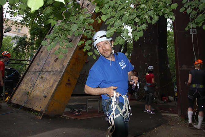 Горная Школа АльпИндустрии в Москве. Первое занятие состоялось! (Альпинизм, alpindustria, альпиндустрия, бесплатные занятия, бесплатное обучение, обучение, тренировки)