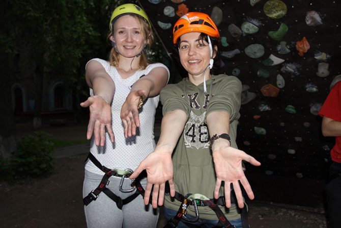 Горная Школа АльпИндустрии в Москве. Первое занятие состоялось! (Альпинизм, alpindustria, альпиндустрия, бесплатные занятия, бесплатное обучение, обучение, тренировки)